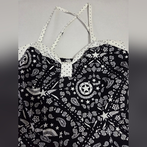 Marvel Juniors Black and White Captain America Patterned Dress EUC S - Picture 4 of 12